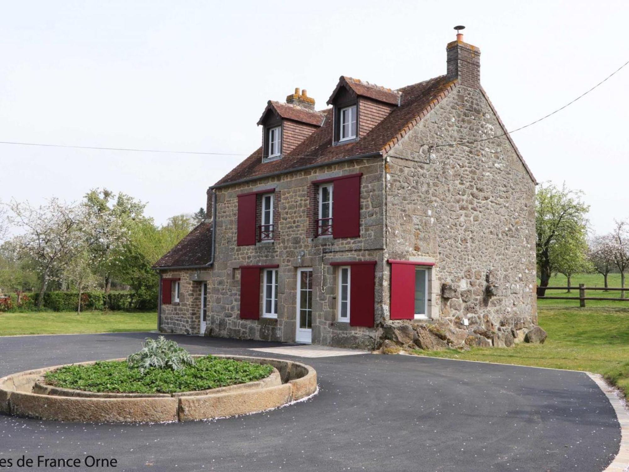 Maison Normande Renovee Avec Grand Jardin, Ideale Pour Famille, Proche Lac Et Randonnees - Fr-1-497-143 Menil-Gondouin Екстериор снимка